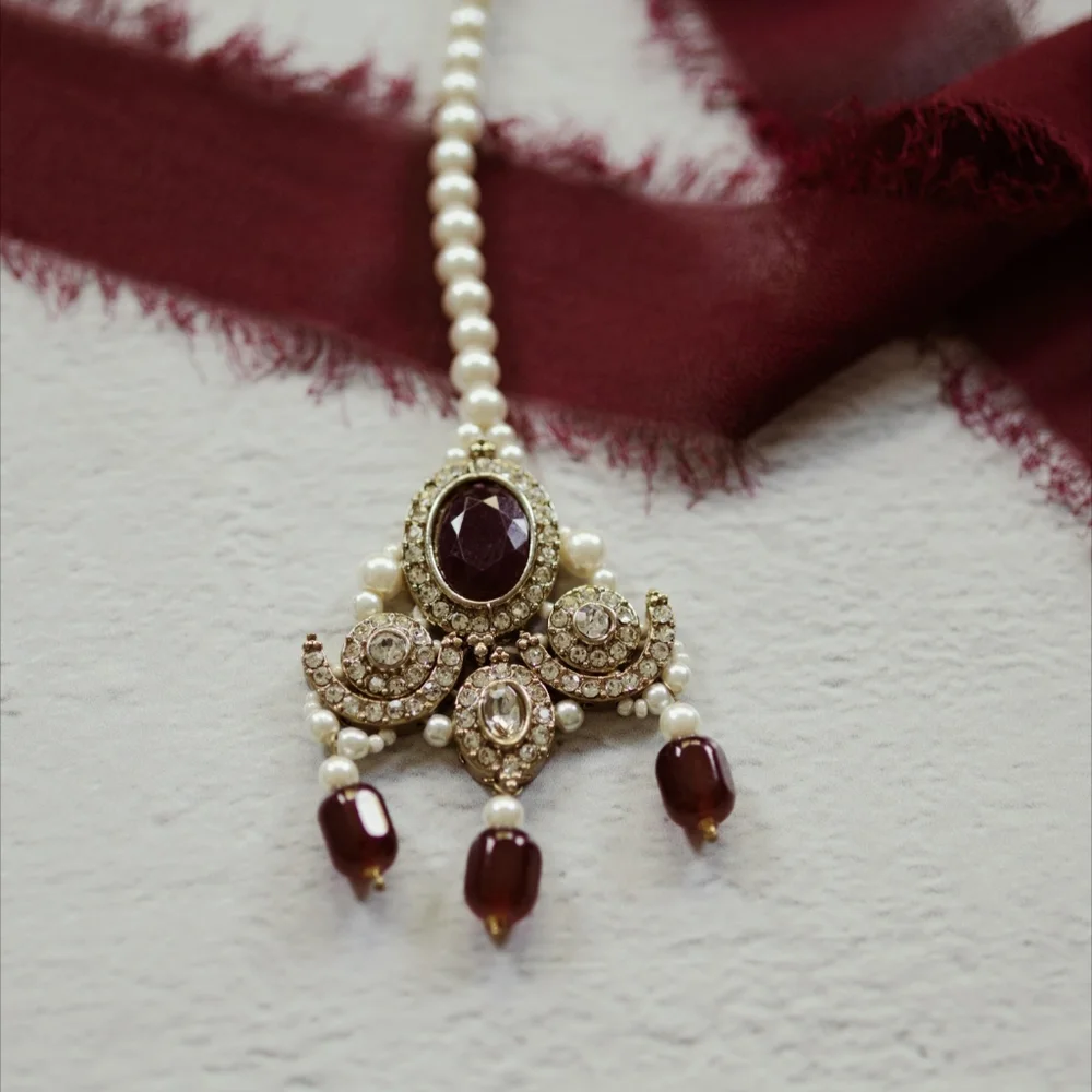 Indian Pakistani Bridal Jewelry Set, 5-Piece - Maroon / Pearl - Picture 11 of 11
